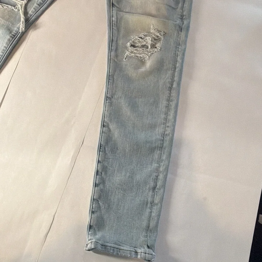 American Eagle 32/34 Men's AirFlex+ Temp Tech Light Wash Skinny Jeans